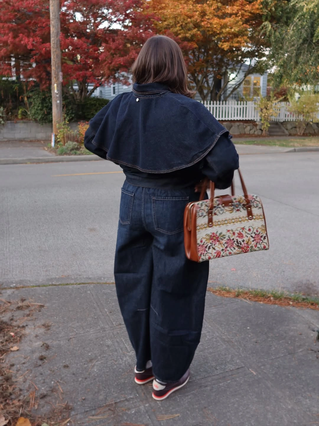 comfy fall outfits 2026 Dark Denim Layers With A Vintage Weekend Twist