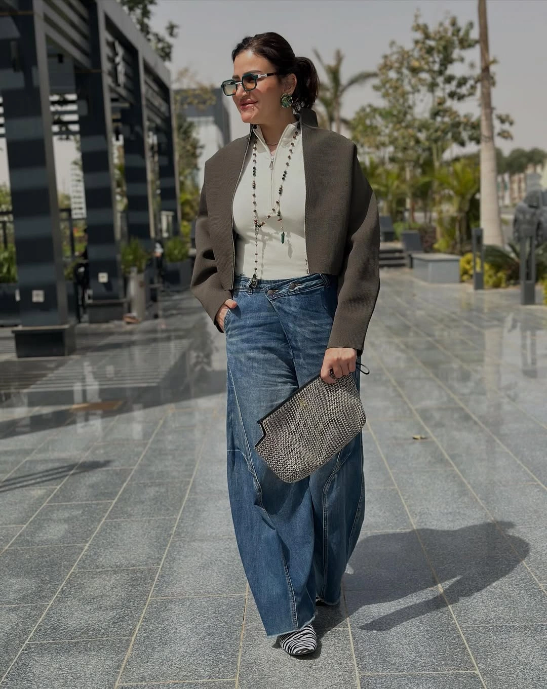 cozy & chic autumn outfits for women 2026 Relaxed Denim With Modern Tailoring for Everyday Chic