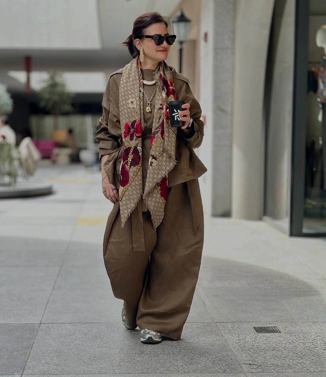 cozy & chic autumn outfits for women 2026 Earth Tone Layers That Bring Warmth to Every Autumn Day