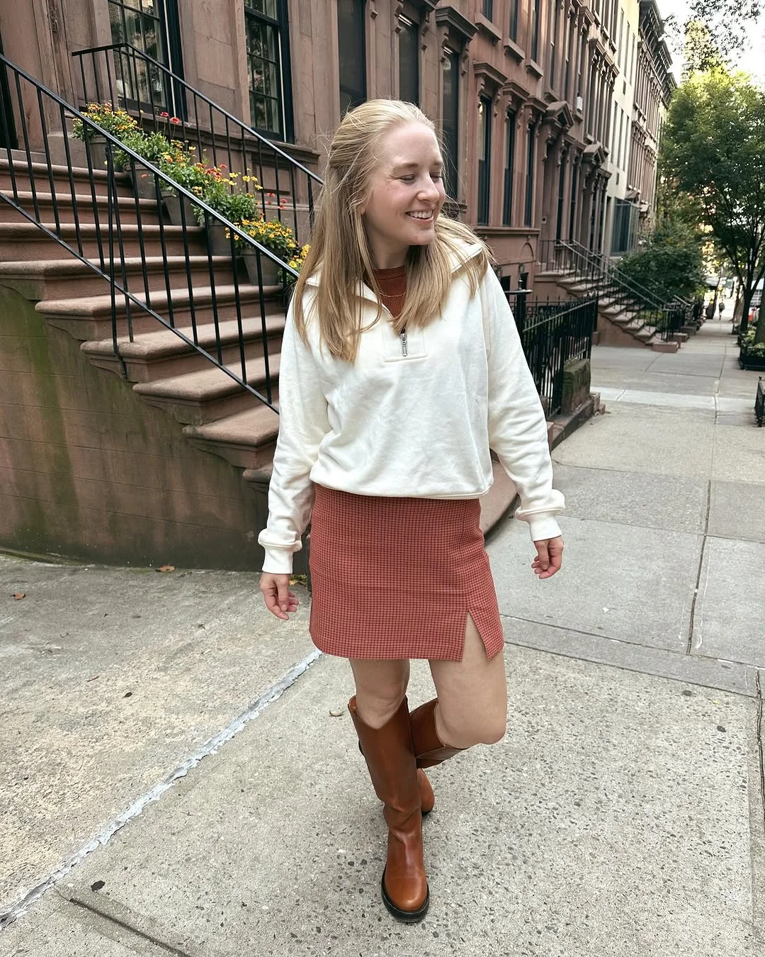 cute fall outfits docs 2026 Rich Autumn Browns Bring Warmth to Feminine Fall Outfits