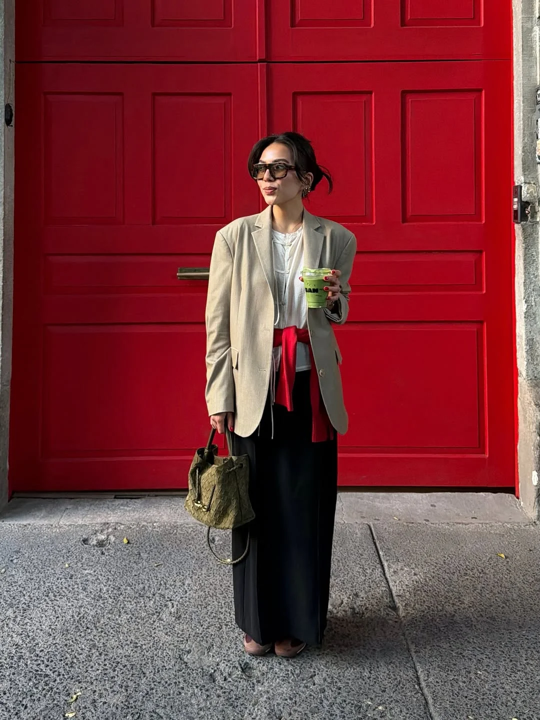 cute fall outfits docs 2026 Neutral Blazers Make Everyday Outfits Feel More Refined