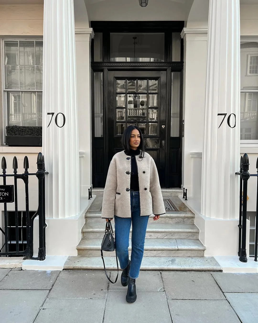 cute fall outfits docs 2026 A Bouclé Jacket and Straight Jeans Are a Timeless Fall Combination