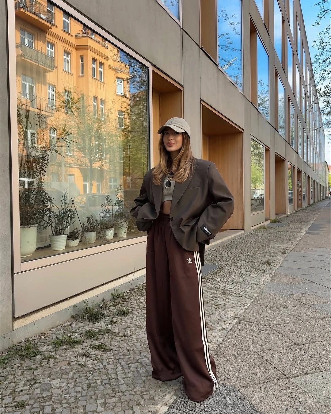 early fall outfits 2026 Sporty Tailoring For Relaxed City Days
