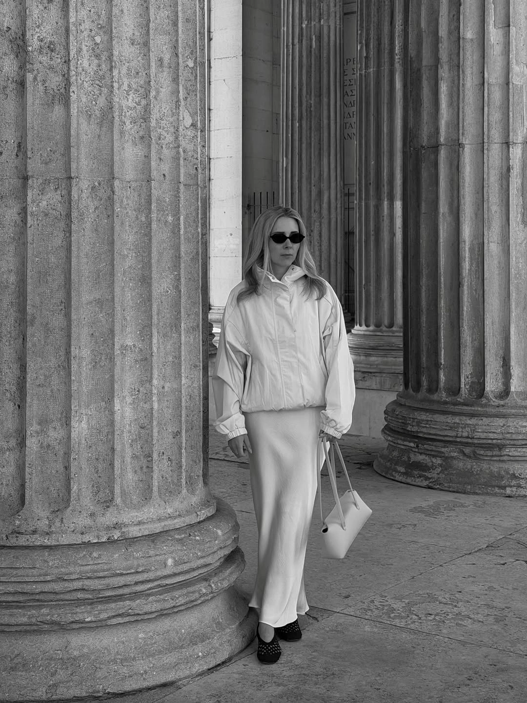 early fall outfits 2026 Soft Ivory Layers That Make Transitional Dressing Feel Effortless