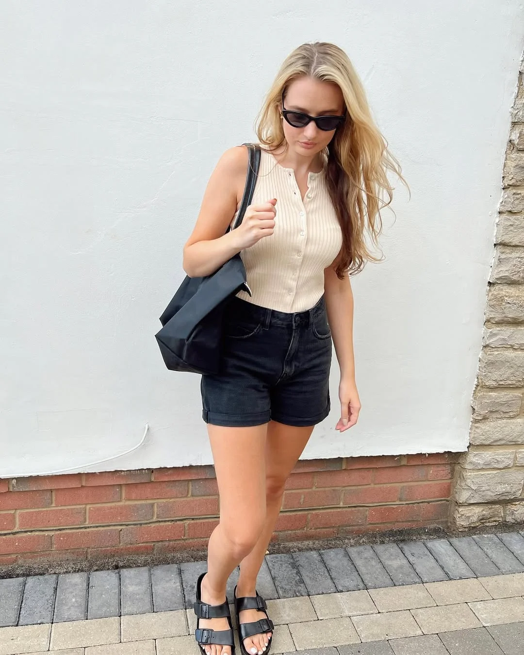 early summer outfits 2026 Minimalist Black Denim and Ribbed Knit for Everyday Ease