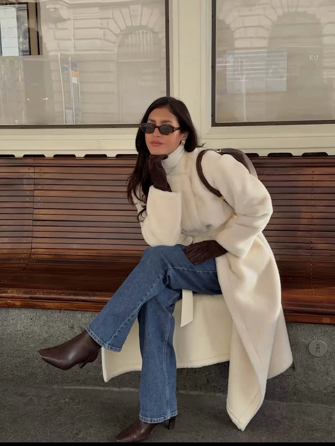 elegant fall office outfits 2026 The Ivory Coat and Denim Combination That Never Fails