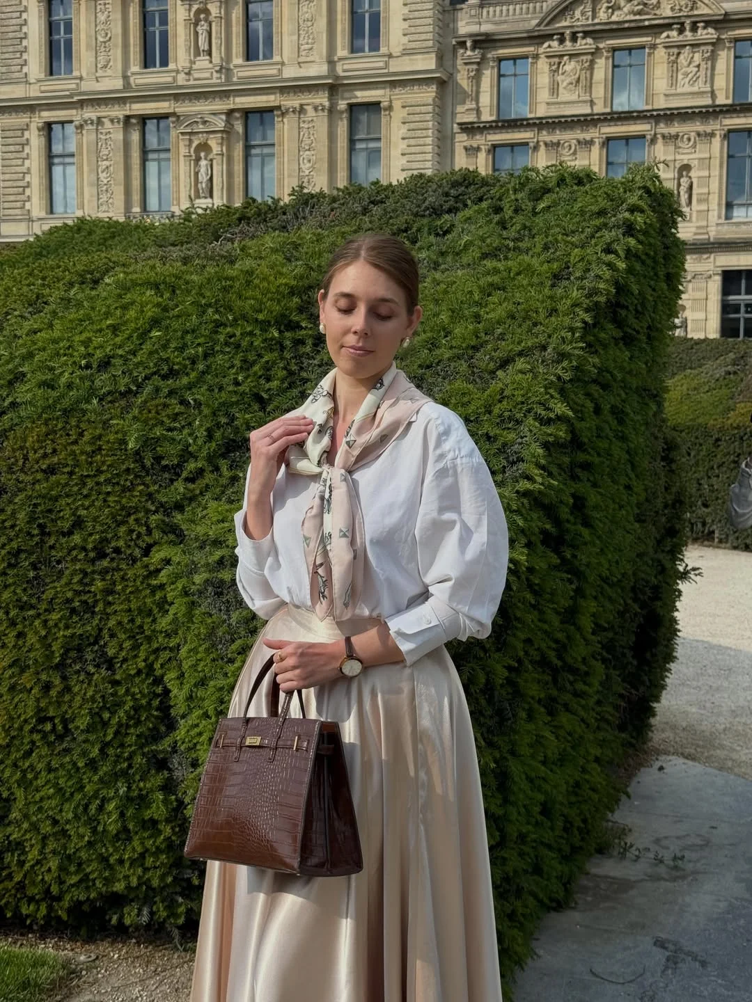 elegant fall office outfits 2026 Soft Neutrals and a Flowing Skirt for Modern Office Elegance