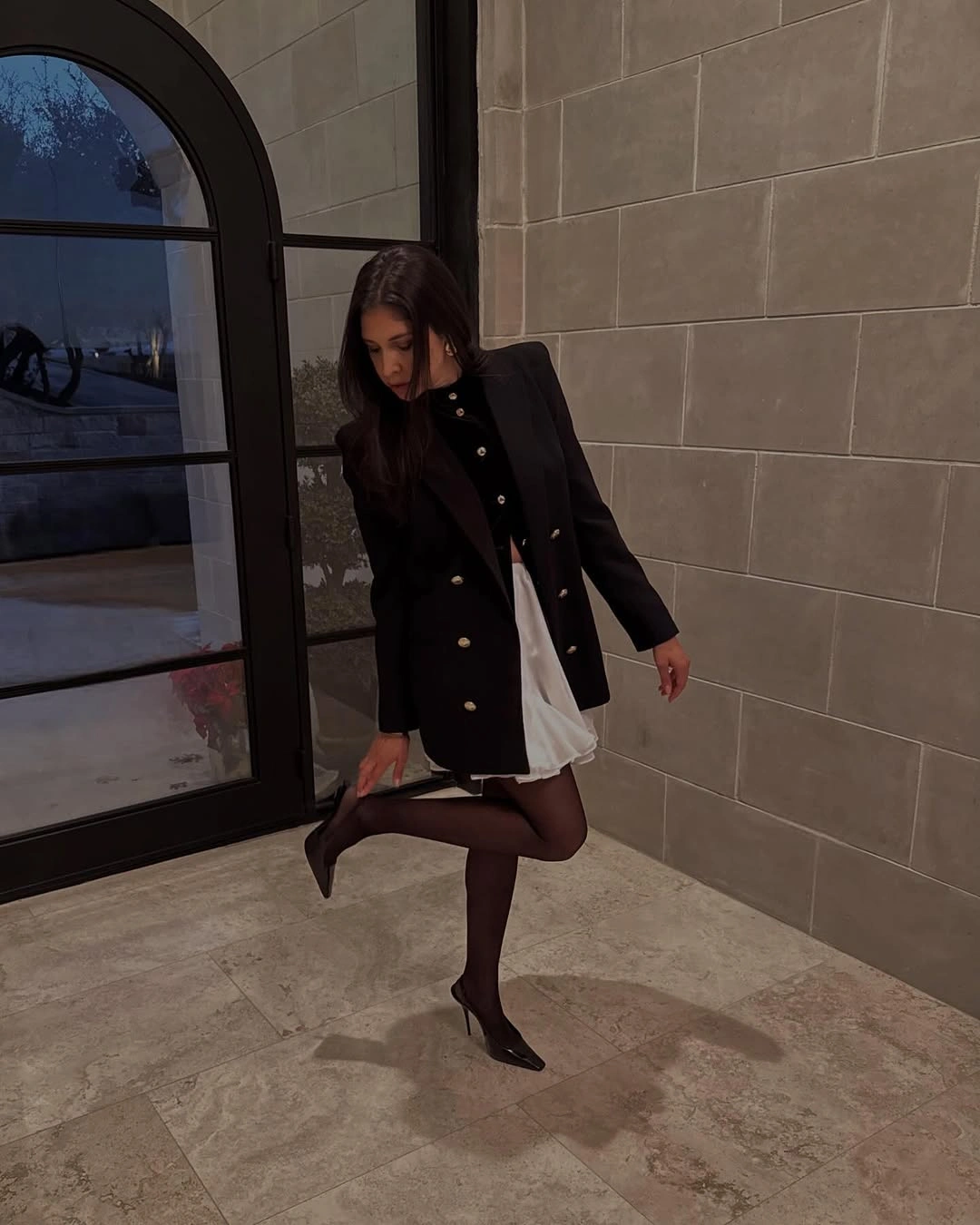 fall date night outfits 2026 Parisian Black and White That Never Goes Out of Style