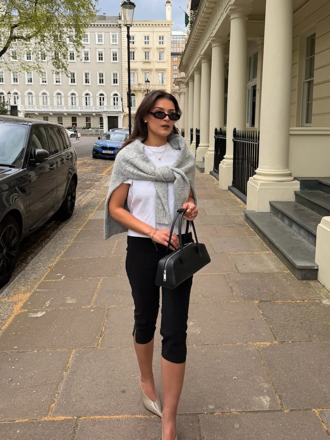 fall fashion inspiration 2026 Minimalist Knit Layering With London-Girl Energy