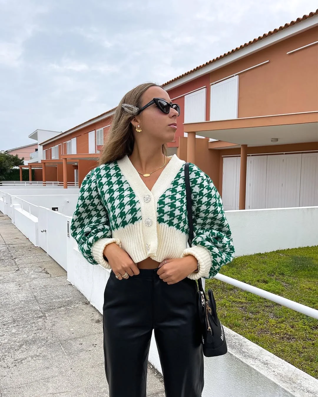 fall fashion outfits 2026 Green Houndstooth Cardigans Bring Fresh Energy to Fall