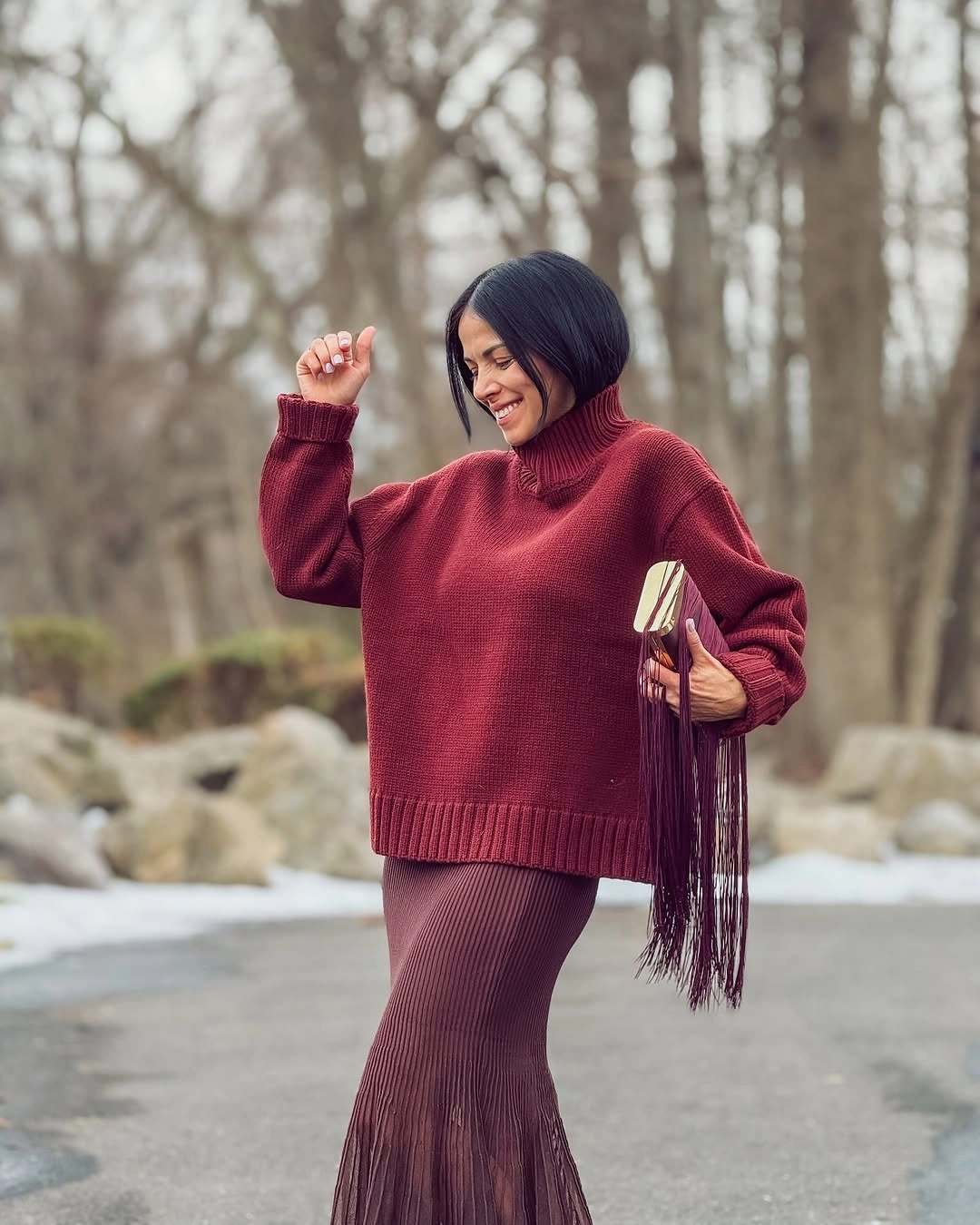 fall going out outfits 2026 Rich Burgundy Knitwear Is the Definition of Cozy Autumn Style