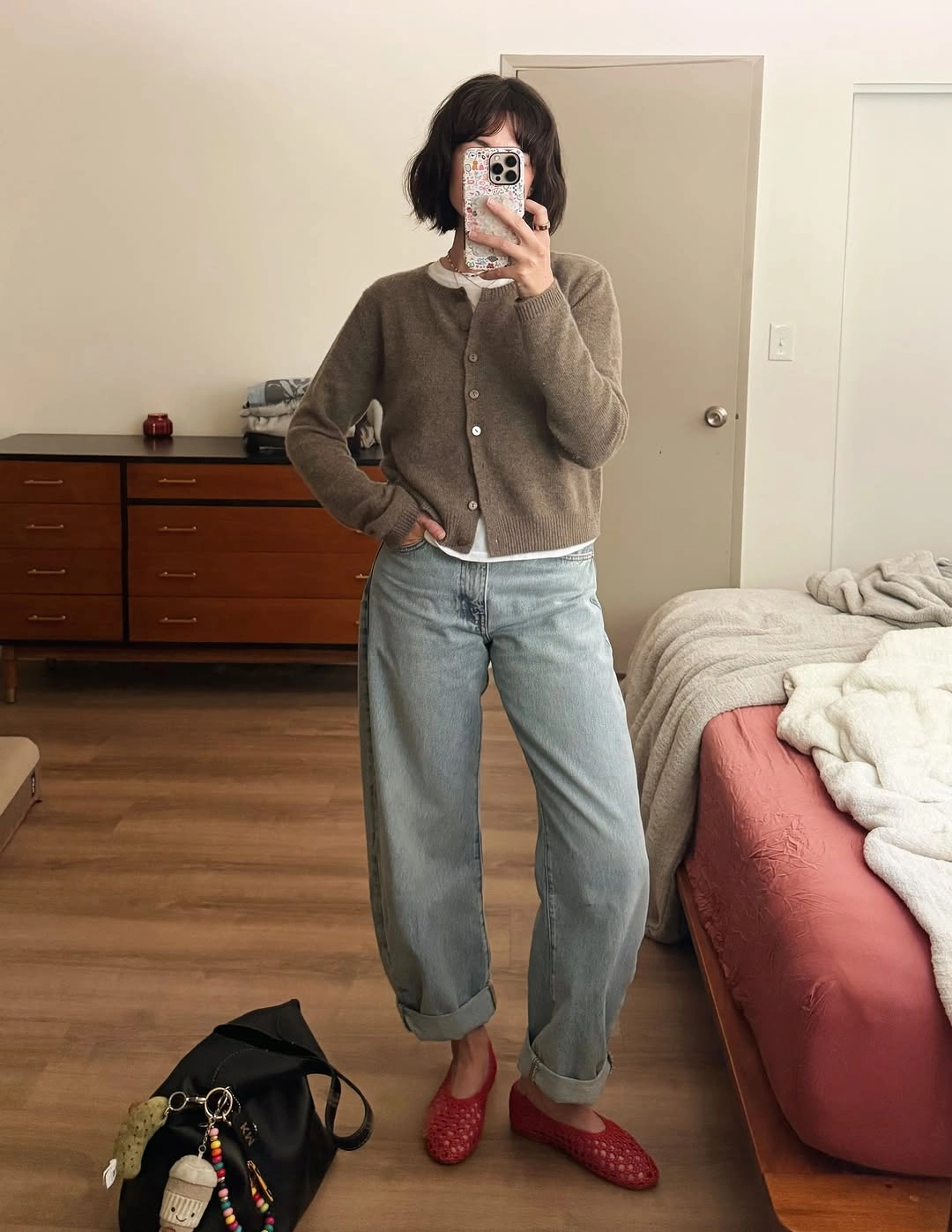 fall mom outfits 2026 Soft Cardigans and Relaxed Denim for Everyday Autumn Comfort