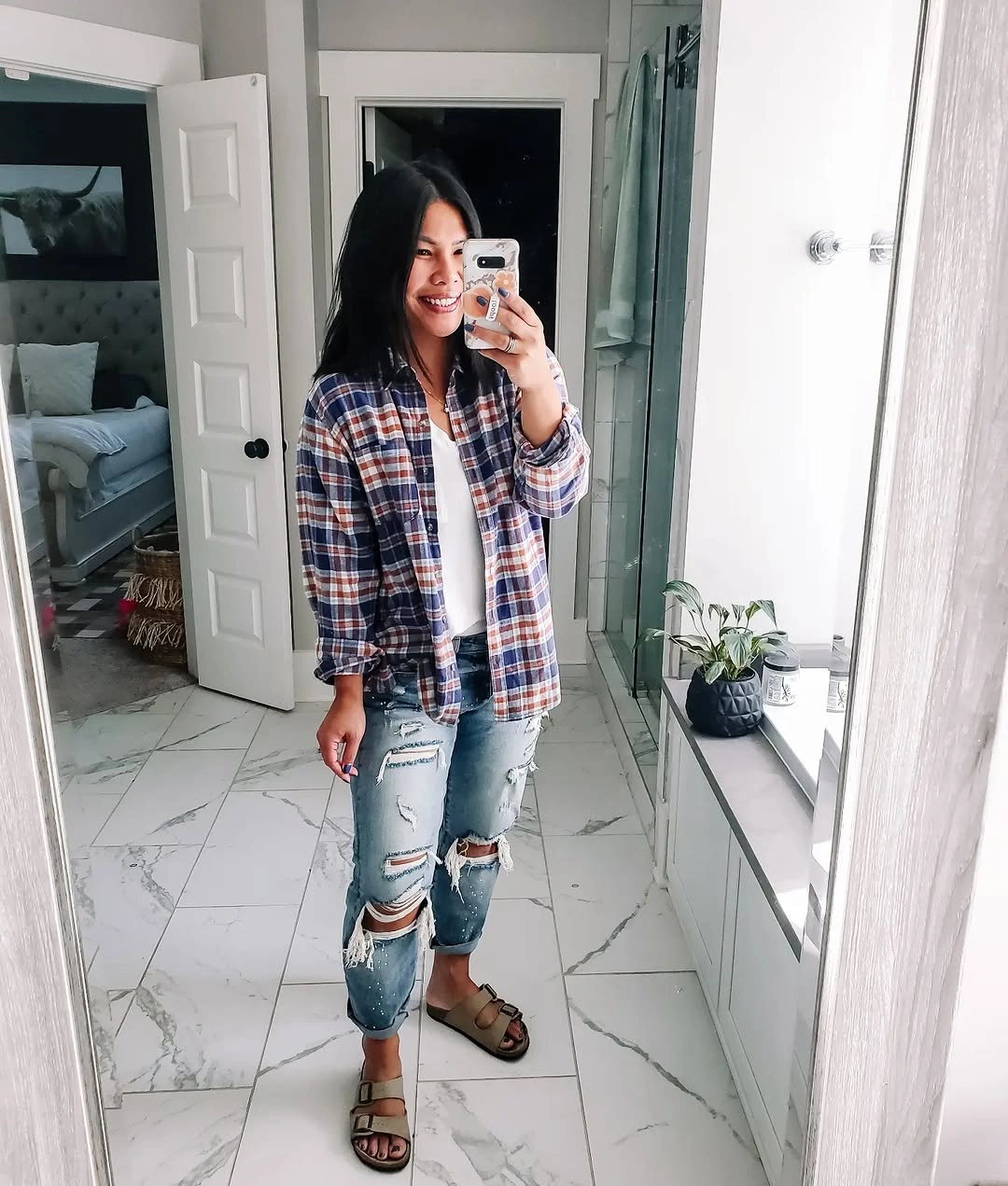 fall mom outfits 2026 Plaid Shirts and Relaxed Denim for Everyday Mom Style