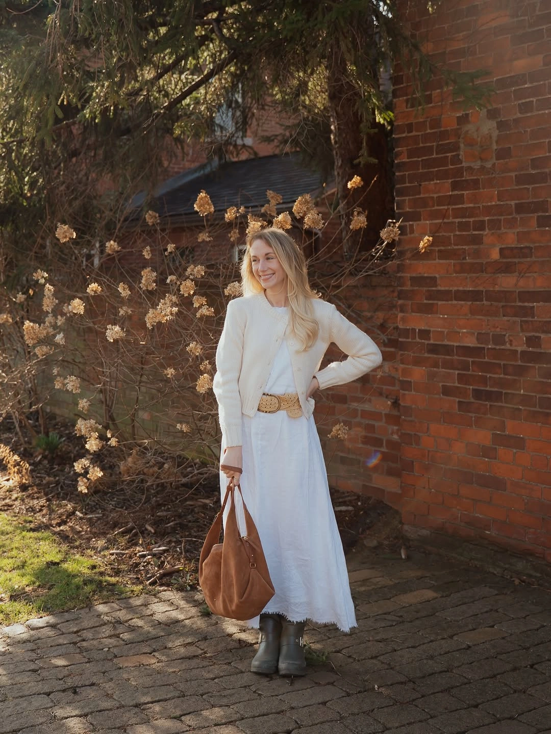 fall mom outfits 2026 Soft White Dresses That Bring Grace Into the Fall Season
