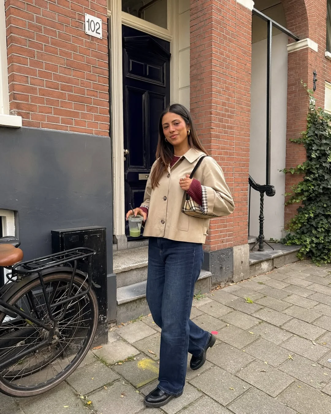 fall outfits for big busted women 2026 Classic Denim and Cropped Jacket for Weekend Fall Outfits