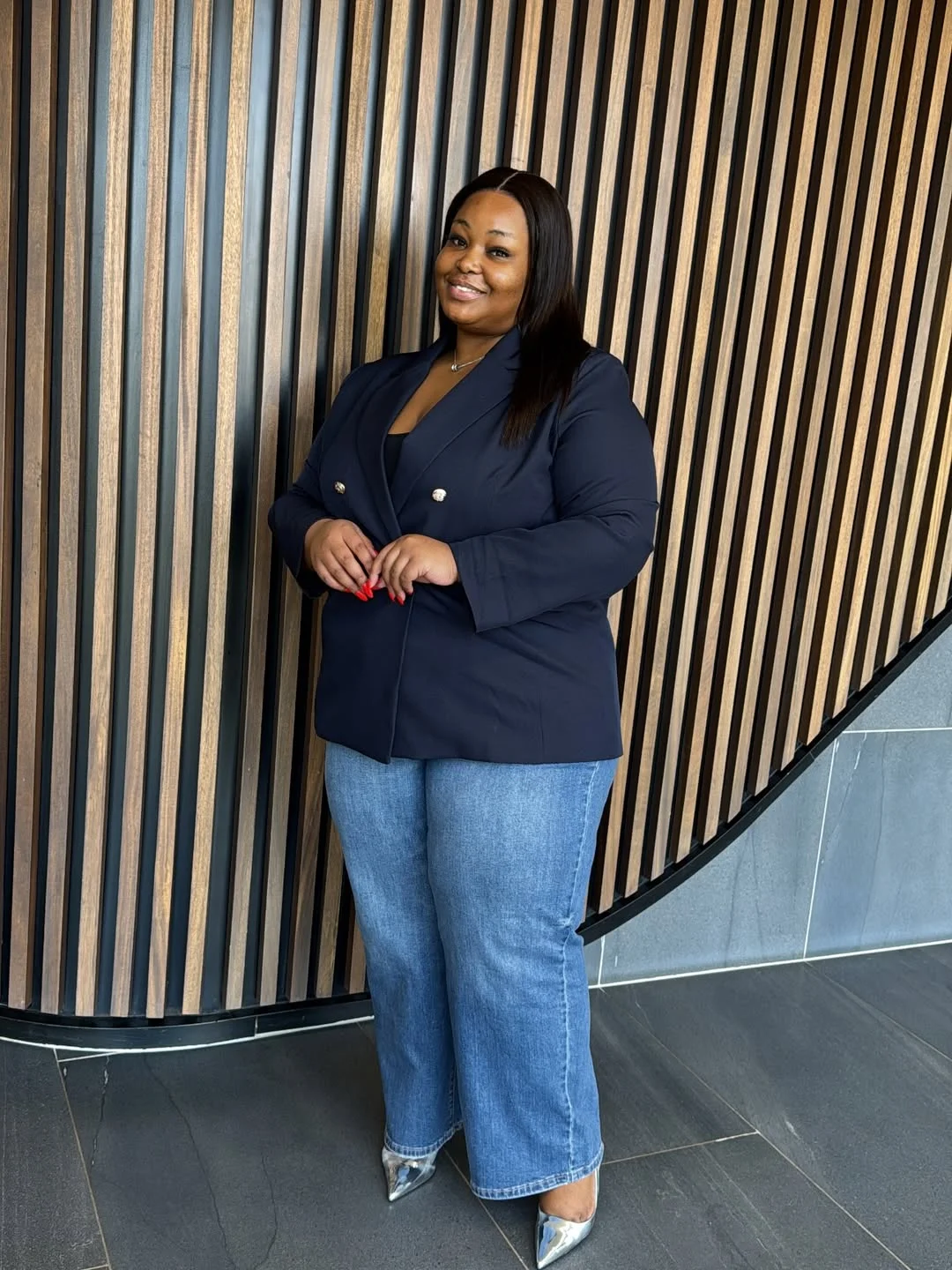 fall outfits for plus size women The Blazer and Jeans Formula That Makes Workwear Feel Effortless