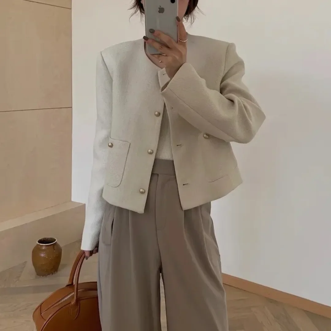 fall outfits ideas 2026 Cream Cropped Jackets and Wide-Leg Trousers for Quiet Luxury Style