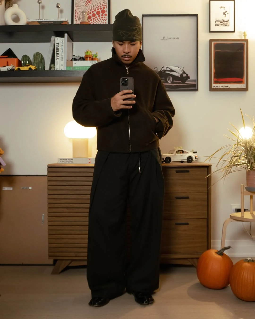 Fall outfits ideas for men 2026 Dark Minimalism Feels Stronger Than Loud Trends This Fall