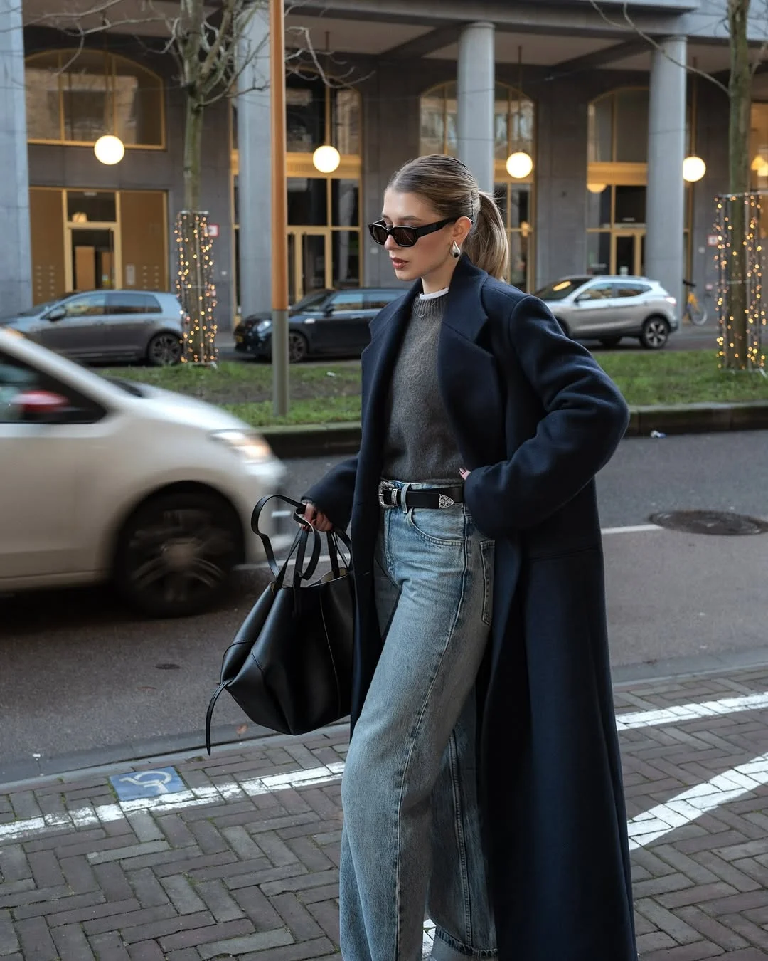 fall outfits with coat 2026 Dark Navy Coats and Denim Create the Perfect Everyday Uniform