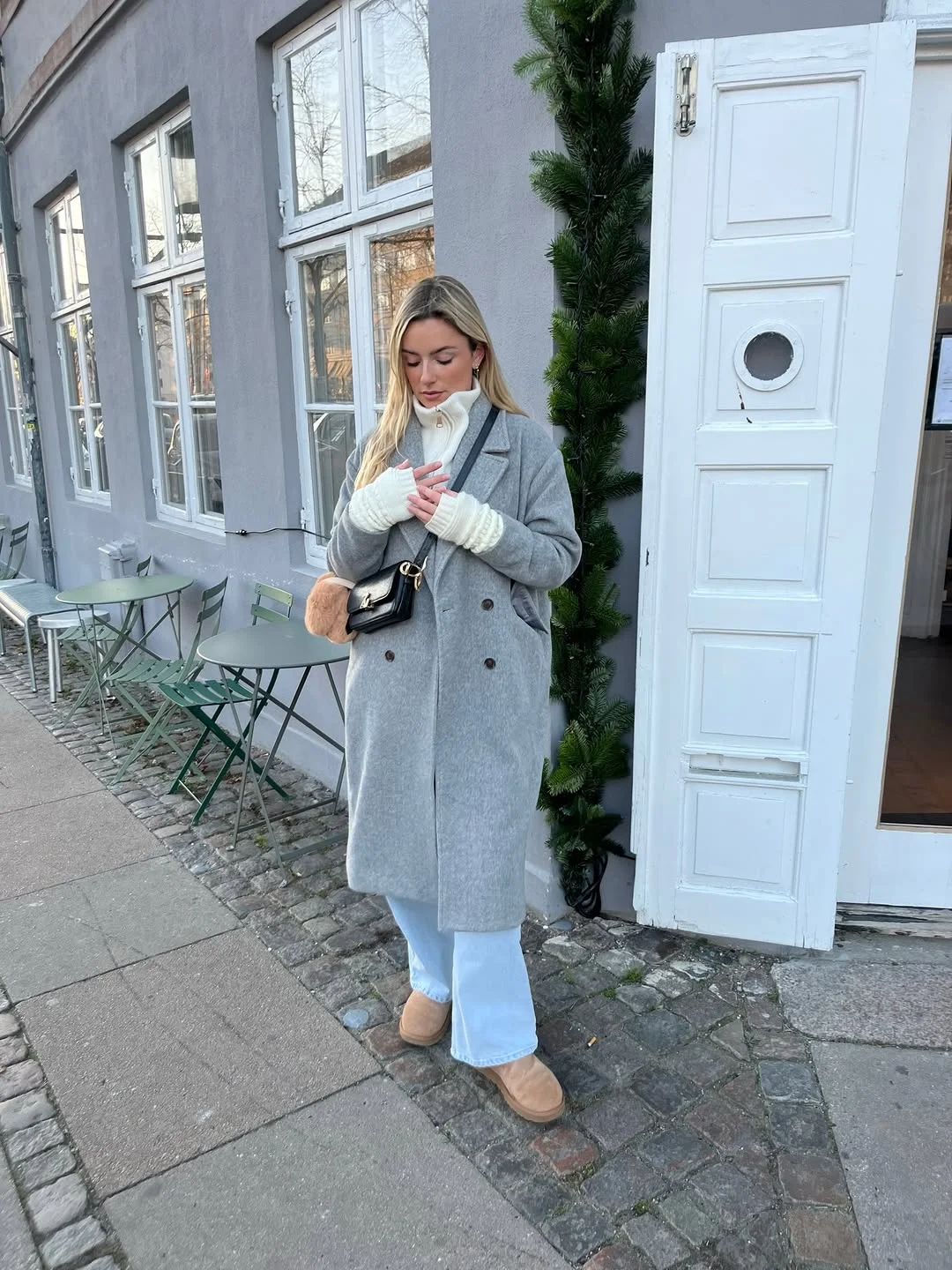 fall outfits with coat 2026 Grey Wool Coats Deliver the Ultimate Cozy Autumn Uniform