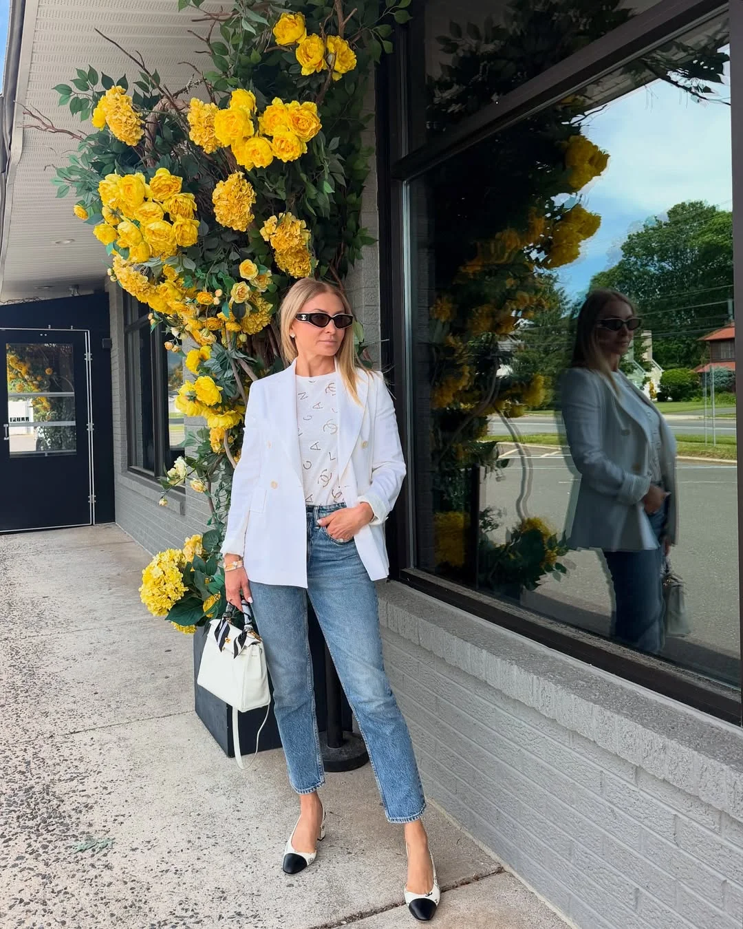 fall outfits with jeans 2026 The White Blazer and Jeans Combination That Never Fails