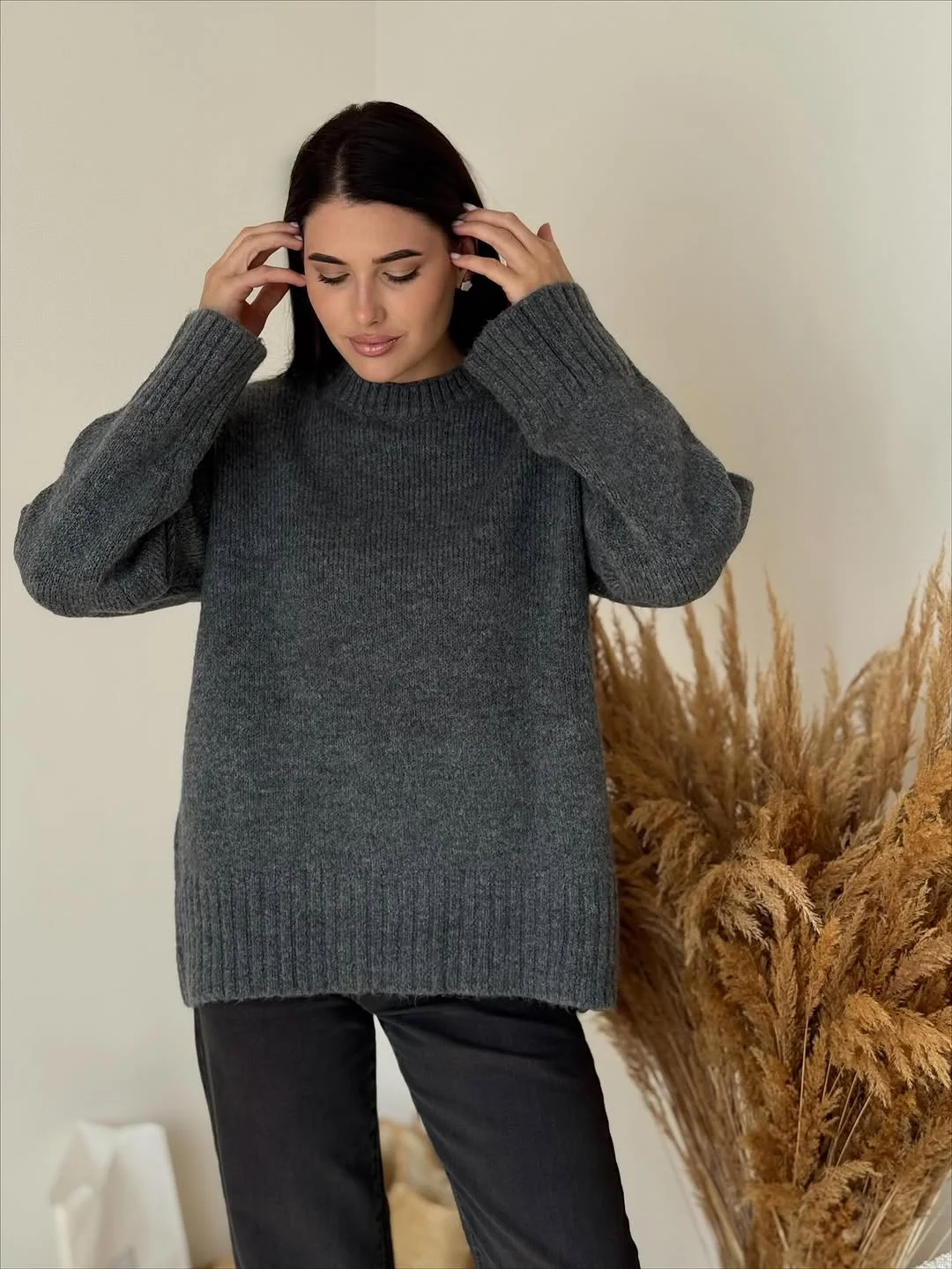 fall outfits with sweater 2026 The Oversized Grey Sweater Every Woman Needs