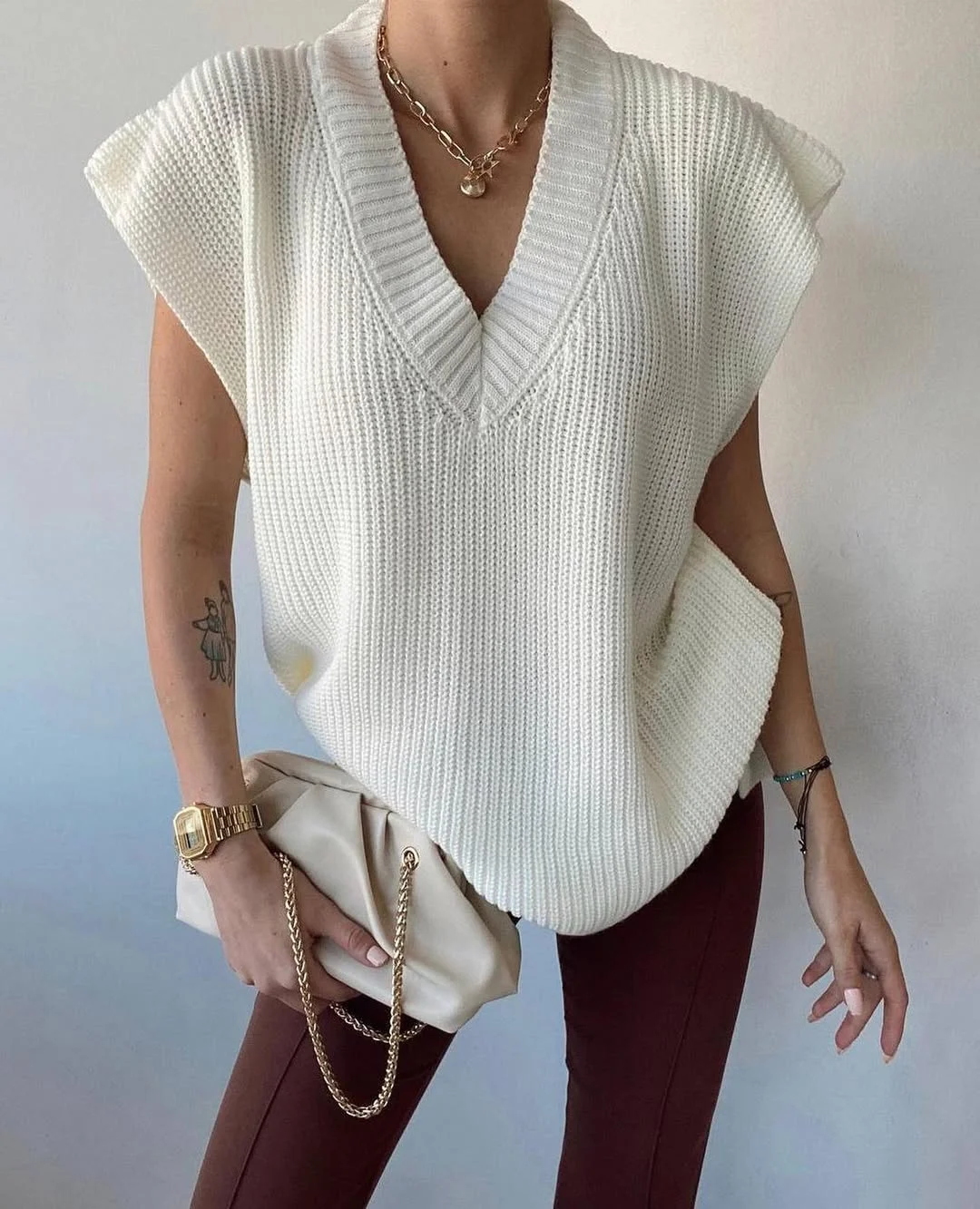 fall outfits with vests 2026 The Oversized White Sweater Vest That Looks Effortlessly Expensive