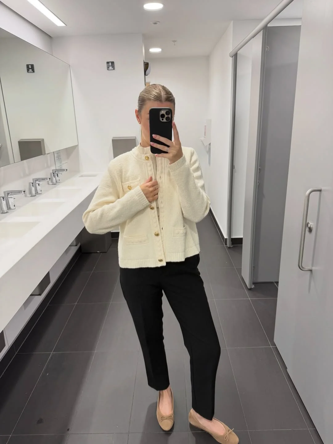 fall smart casual work outfit for women 2026 Soft Cream Cardigans For Quiet Casual Fridays