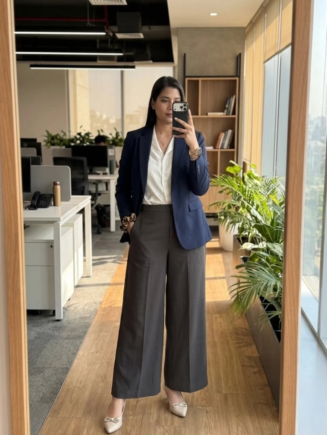 fall smart casual work outfit for women 2026 Navy Blazers And Wide-Leg Trousers For Everyday Office Polish
