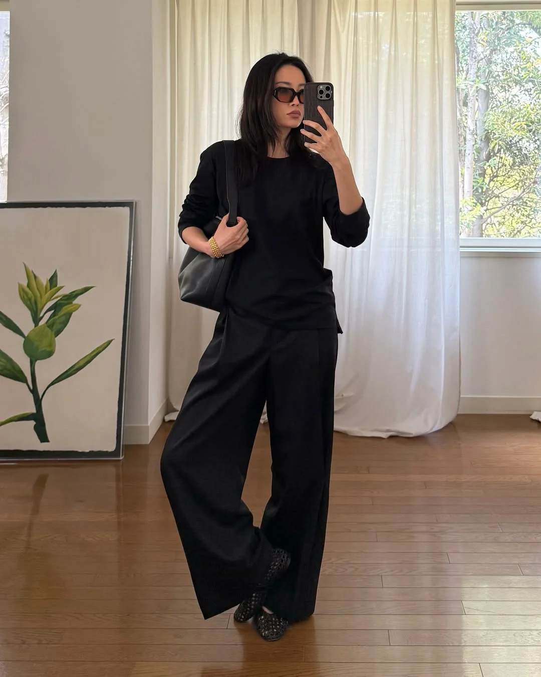 fall smart casual work outfit for women 2026 Minimal Black Monochrome With Quiet Luxury Simplicity