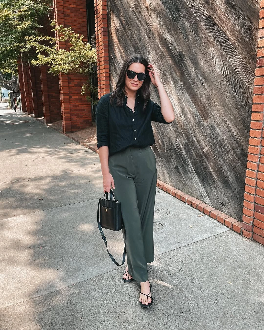 fall travel outfits 2026 Relaxed Tailoring for Sophisticated City Days