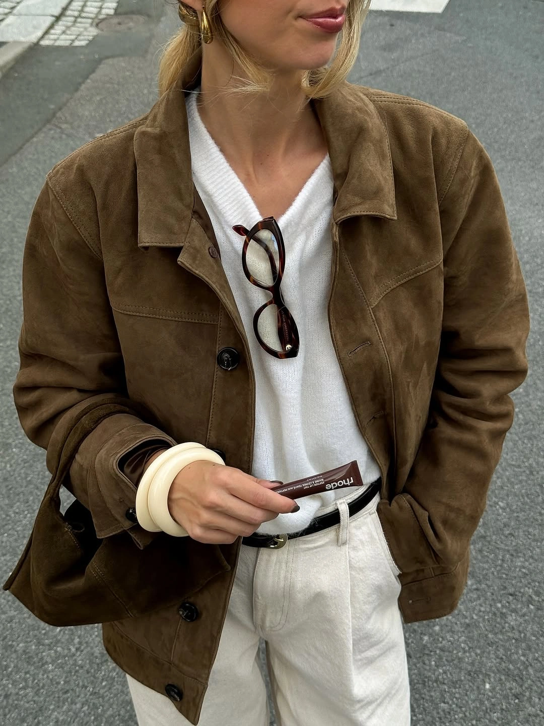 fall travel outfits 2026 Rich Espresso Layers That Define Modern Autumn Style