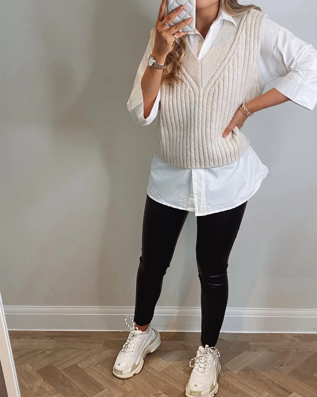 fall vest outfits for women 2026 The Casual Leggings and Vest Combination Made for Real Life