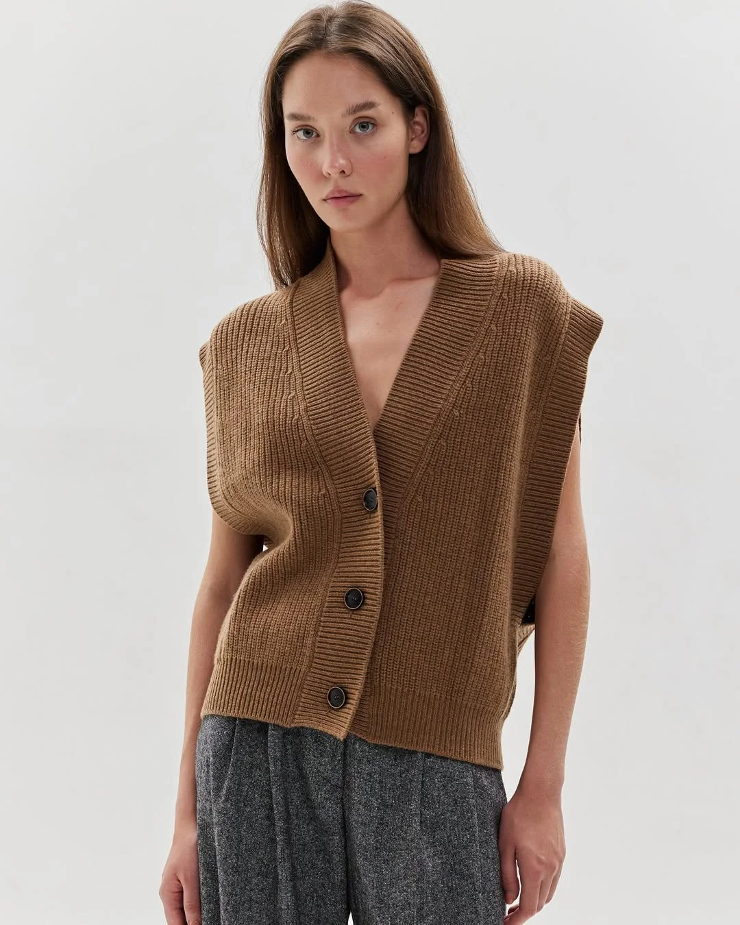 fall vest outfits for women 2026 The Brown Button Front Vest That Brings Quiet Luxury Into Fall