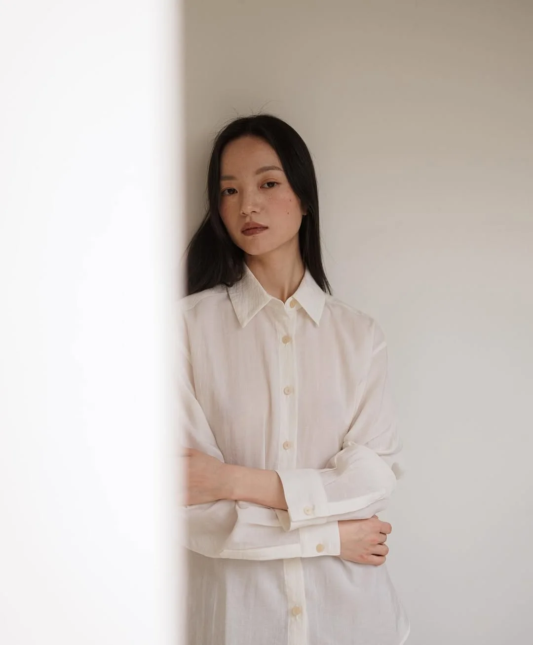 fall work outfits 2026 Classic White Shirt For Timeless Professional Style