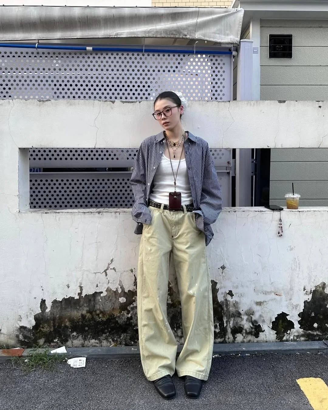 simple fall outfits 2026 Relaxed Tailoring with a Modern Vintage Feel