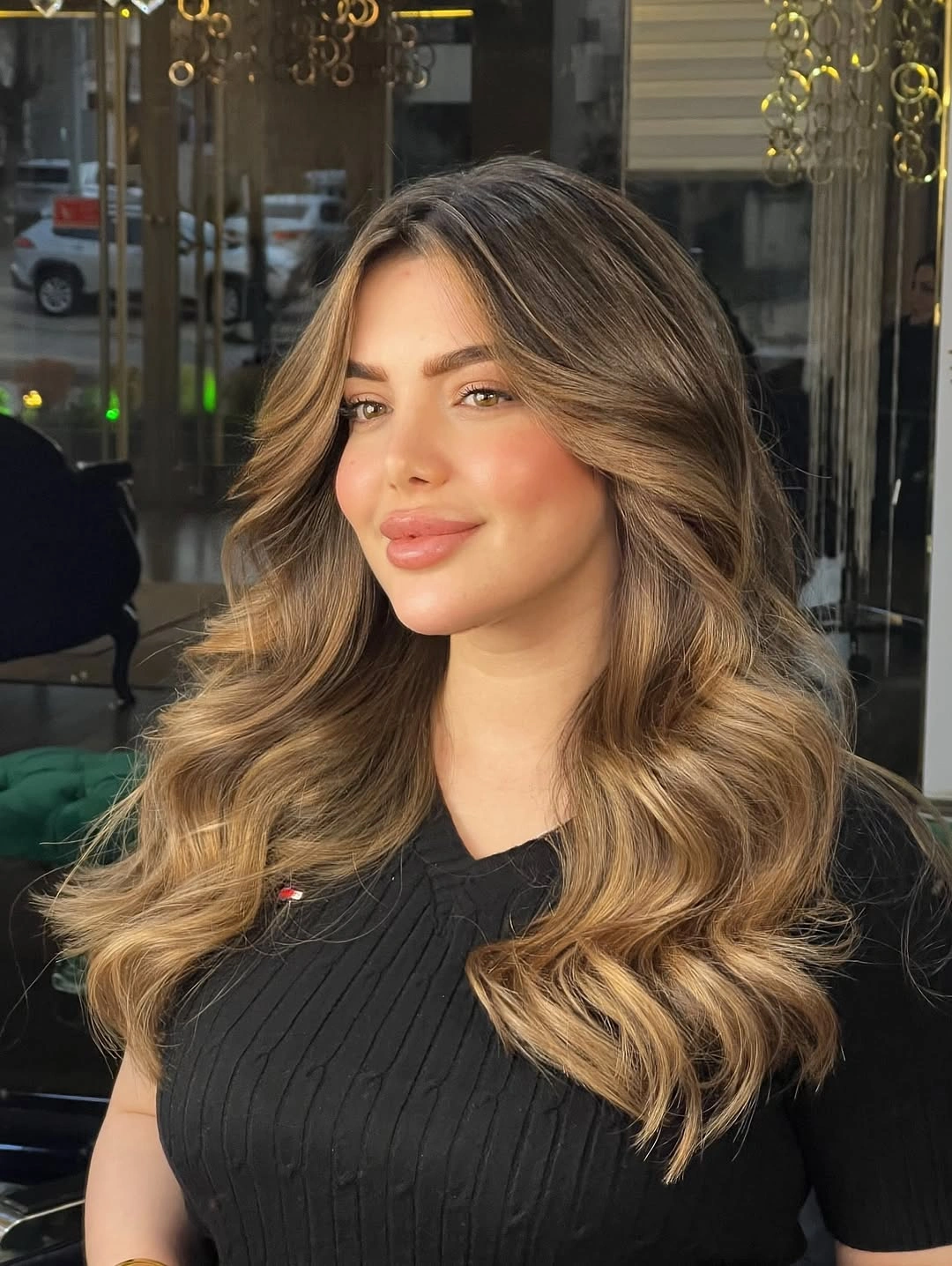 august hairstyles and color ideas 2026 Golden Beige Blonde Contour with Hollywood Volume
