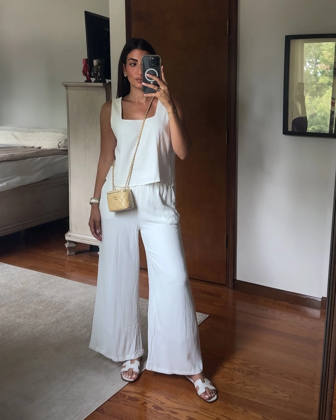 august outfits 2026 All-White Minimalism That Always Looks Expensive