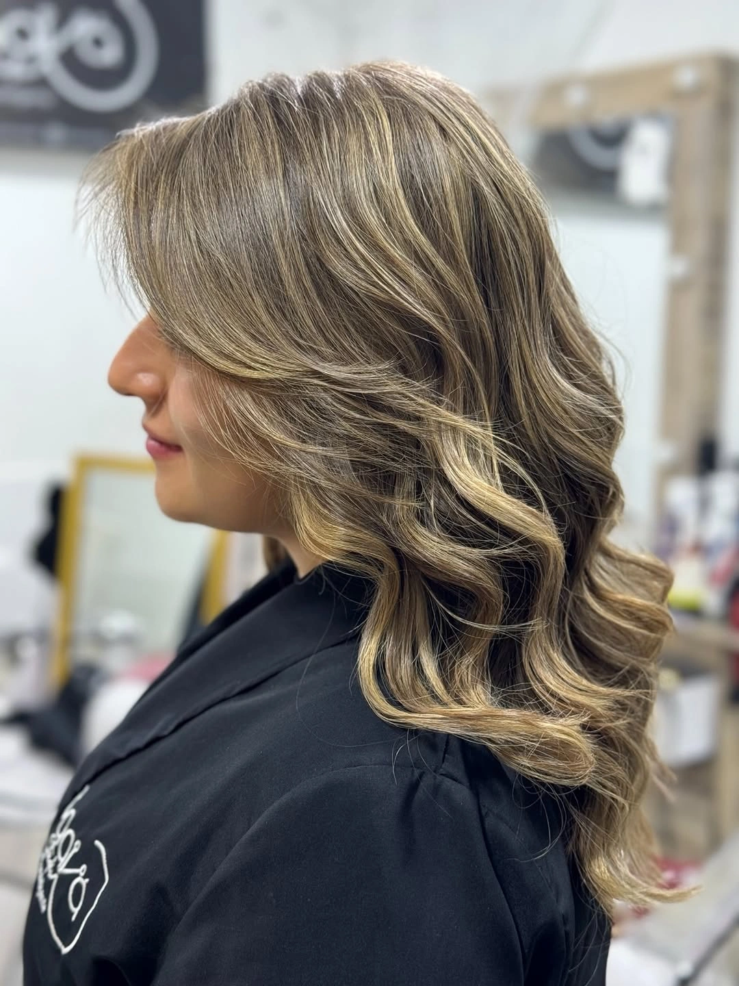 babylights hair ideas Golden Beige Babylights on a Dimensional Bronde Lob
