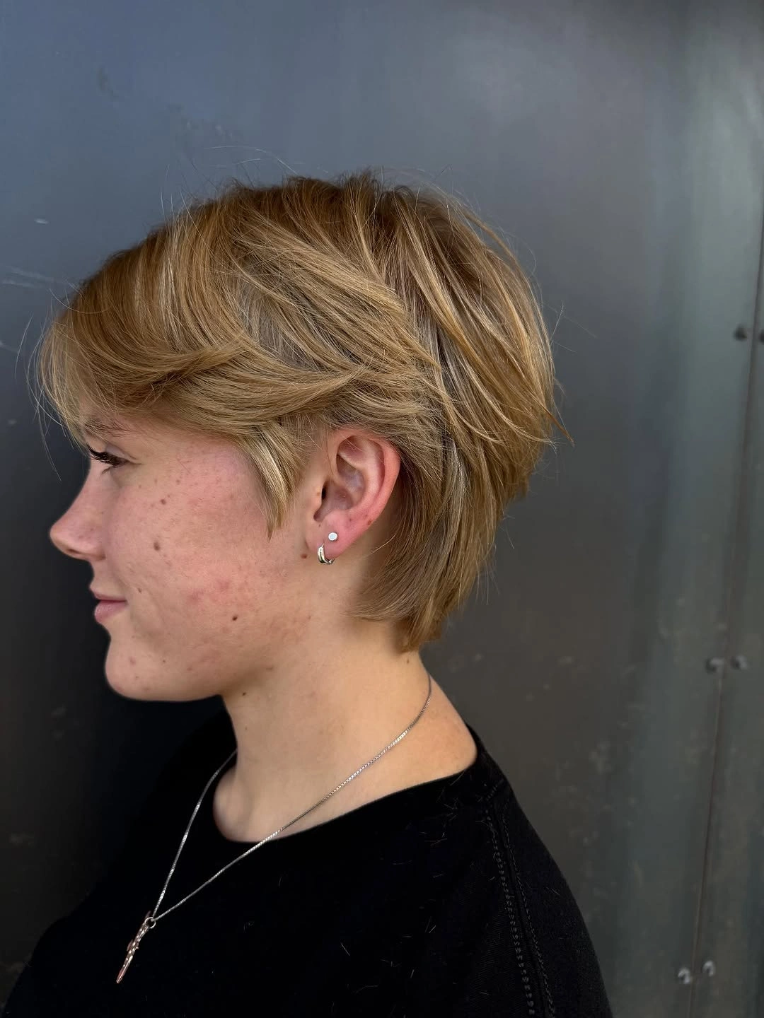 bixie haircut Golden Blonde Bixie With Soft Sweeping Layers