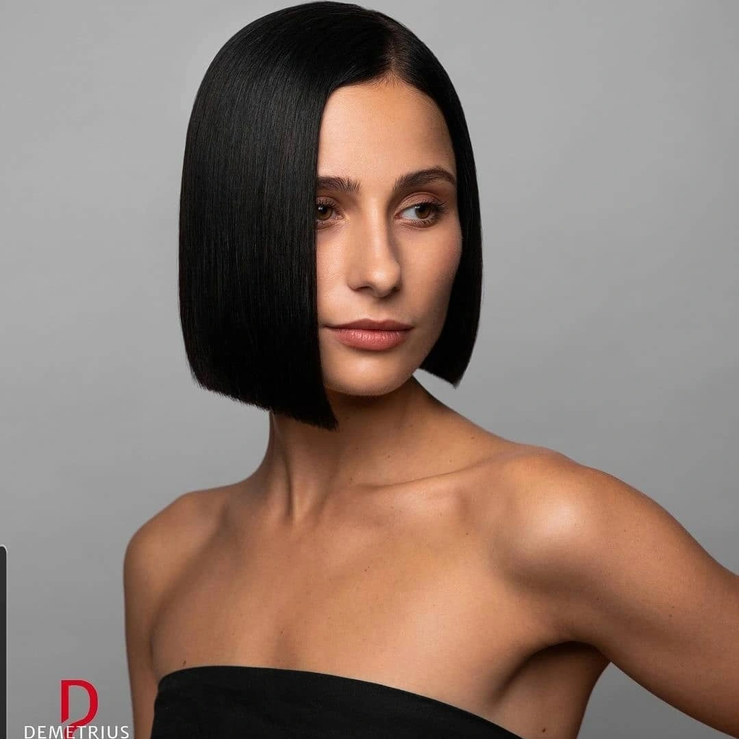 bobbed haircut for women Ultra-Sleek One-Length Bob with Mirror-Gloss Finish