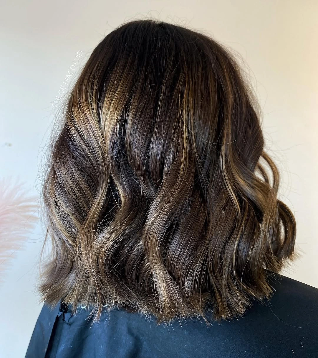 bobbed haircut for women Soft Wavy Lob with Natural Brunette Dimension