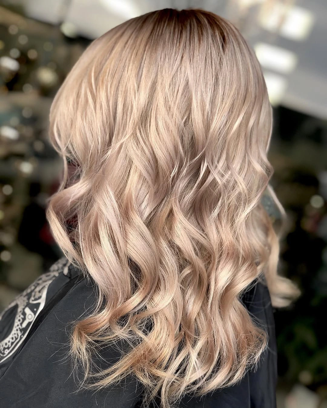 dirty blonde hair color Champagne Dirty Blonde With Silky Hollywood Waves