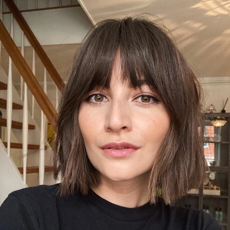 fall bob haircut ideas 2026 Sharp French Bob With Micro Fringe