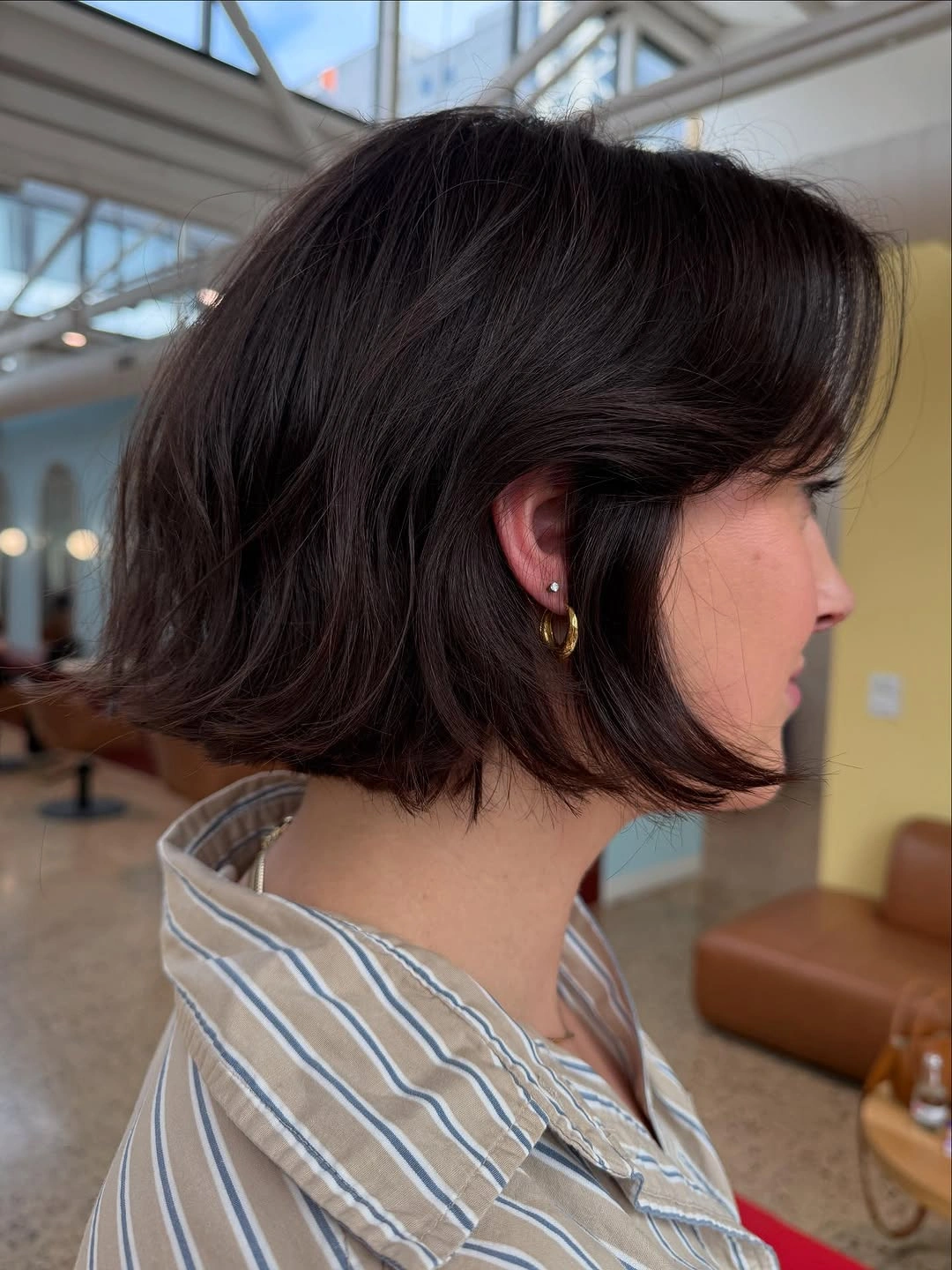 fall bob haircut ideas 2026 Soft Brunette Bob With Invisible Layers
