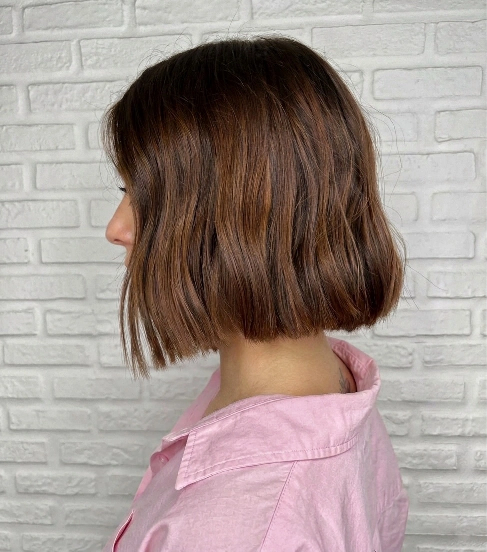 fall bob haircut ideas 2026 Warm Chestnut Bob With Invisible Layers