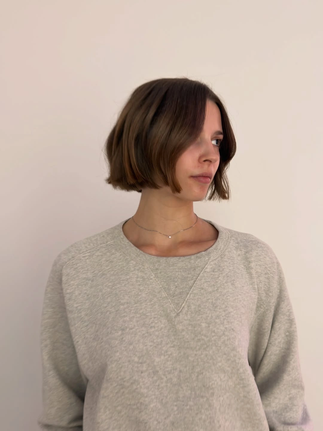 fall bob haircut ideas 2026 Minimalist Precision Bob With Soft Face-Framing Shape
