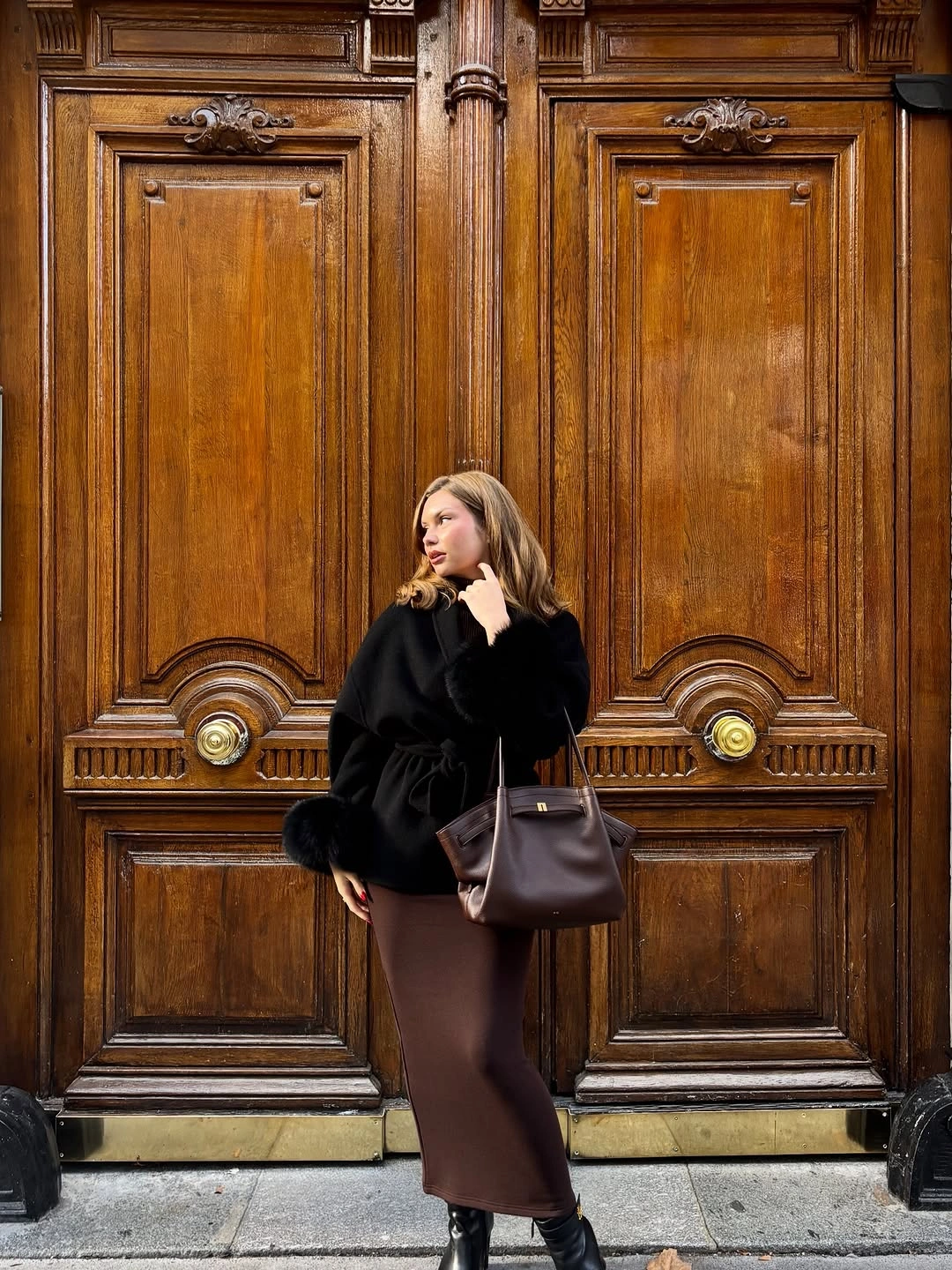 fall classy outfits women 2026 Chocolate Brown and Black Create a Luxurious Evening Palette