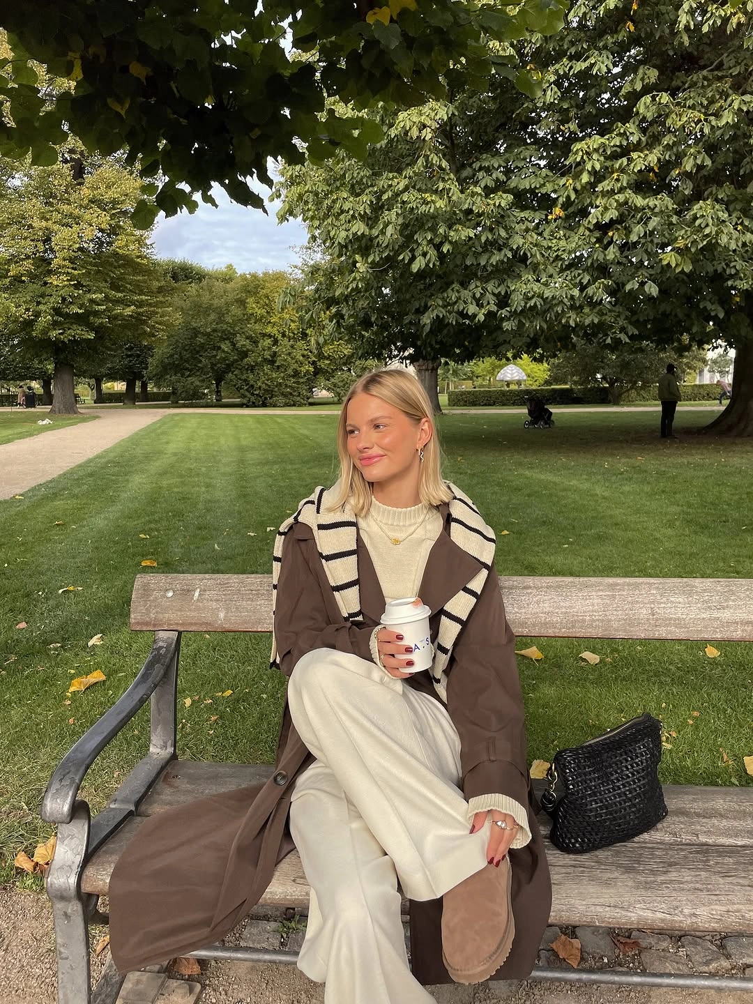 fall classy outfits women 2026 Cozy Neutral Layers for Relaxed Autumn Mornings