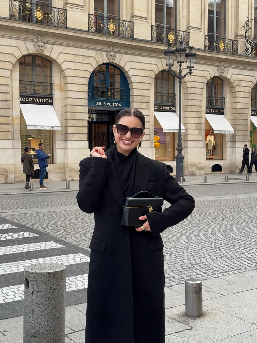fall classy outfits women 2026 Head-to-Toe Black for Timeless Parisian Sophistication